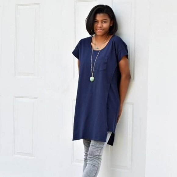 Elegantees Tunic/Dress Raquel in Navy - Picture 1 of 7